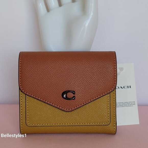 COACH Wyn Colorblocked Crossgrain Leather Small Tri-fold Wallet- Flax Multi🎈$89 - Picture 1 of 16